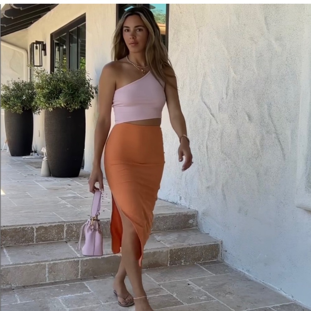 Color block midi dress 💸